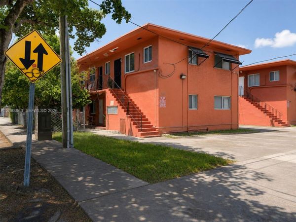 500 SW 3rd St, Miami, FL 33130