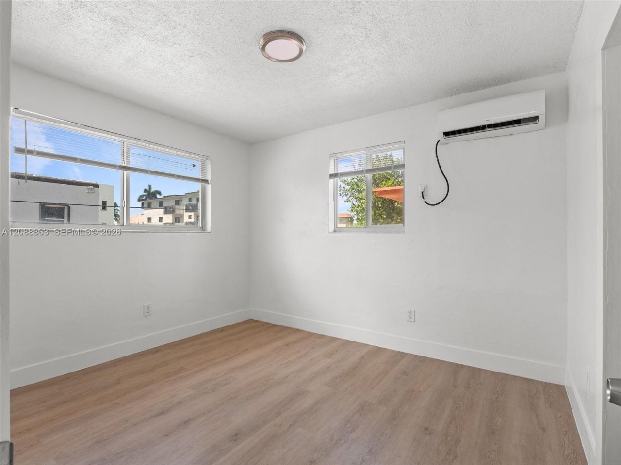 500 SW 3rd St, Miami, FL 33130 Photo