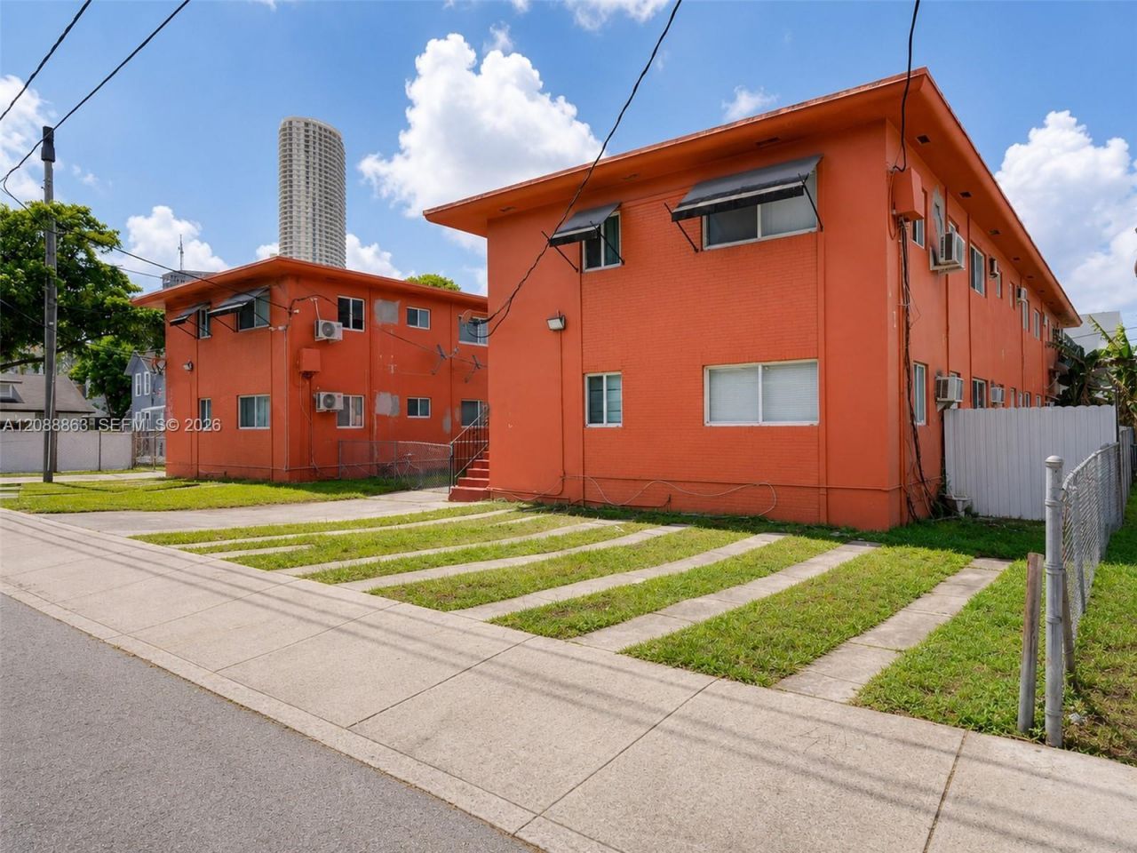 500 SW 3rd St, Miami, FL 33130 Photo