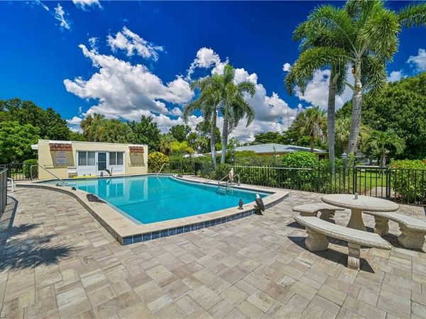 1485 Memoli LN, Unit 9, FORT MYERS, FL 33919