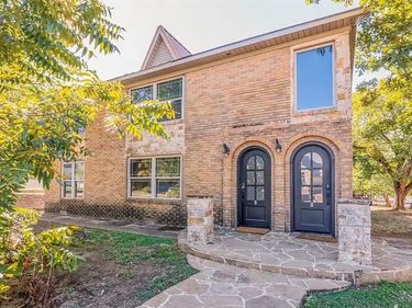 2800 Primrose Avenue, Unit A, Fort Worth, TX 76111