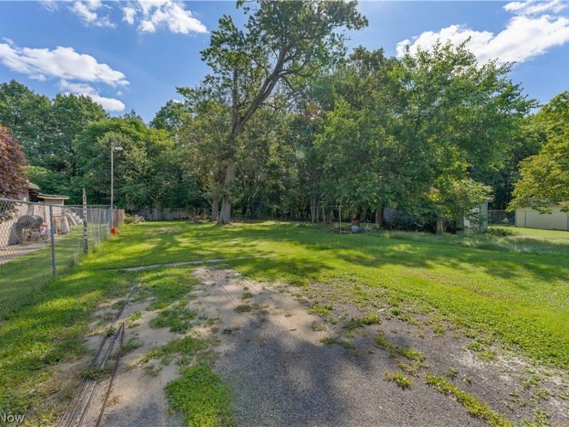 319 S Jackson Street, Youngstown, OH 44506 Photo 5