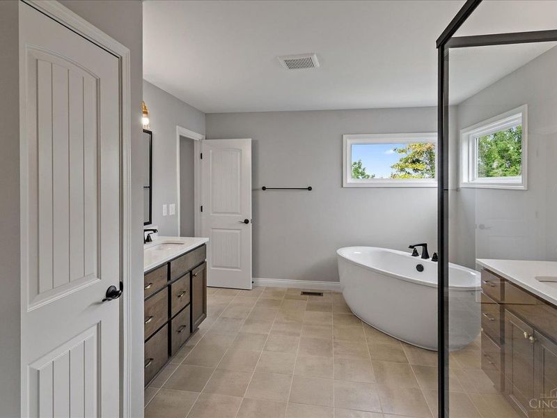 Beavercreek, OH 45431 Photo 20