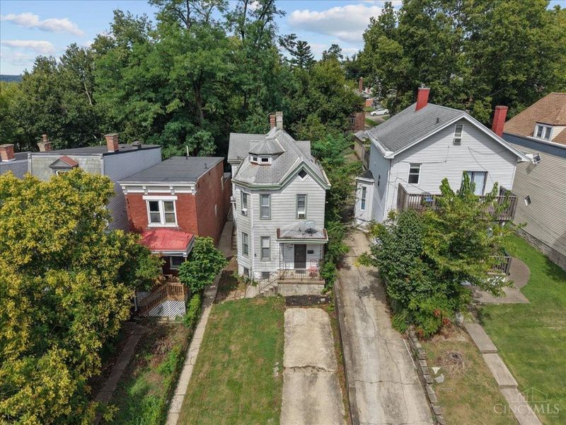 620 Riddle Road, Cincinnati, OH 45220 Photo 5