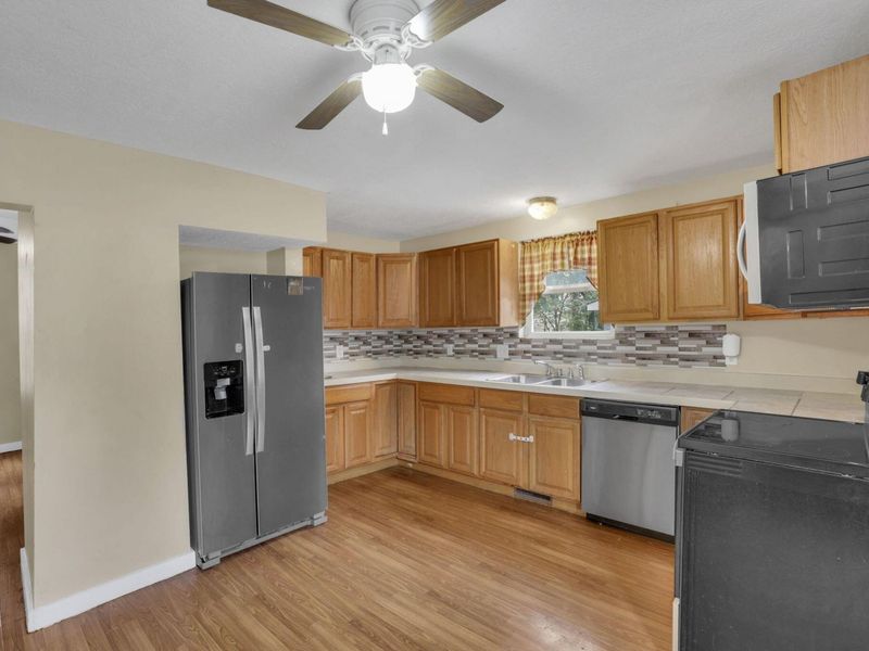 643 E Walnut Street , Lancaster, OH 43130 Photo 20