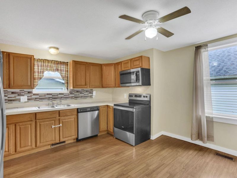 643 E Walnut Street , Lancaster, OH 43130 Photo 21