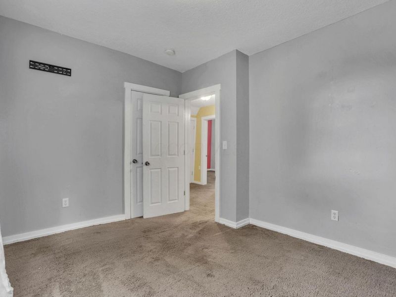 643 E Walnut Street , Lancaster, OH 43130 Photo 32