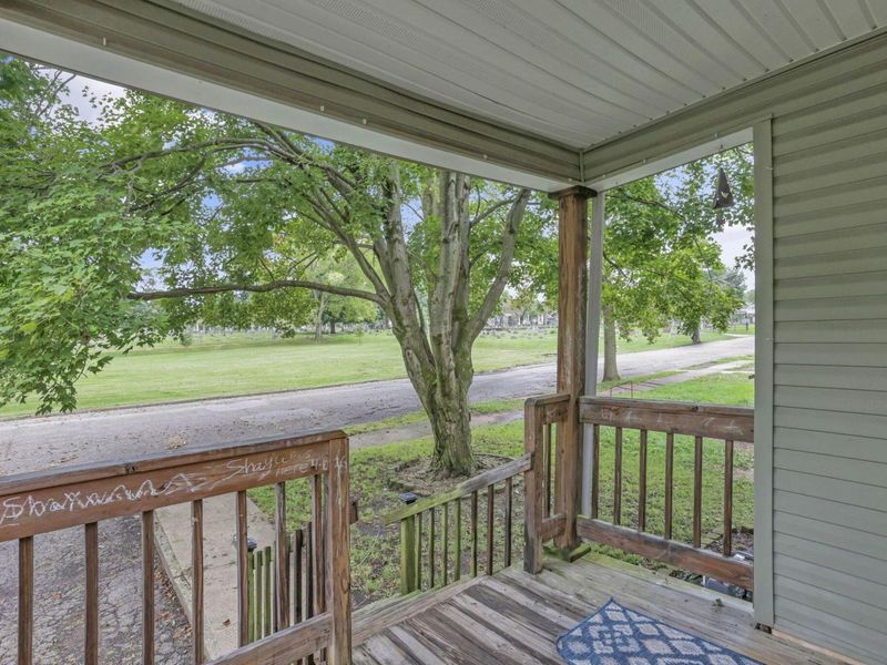 643 E Walnut Street , Lancaster, OH 43130 Photo 5