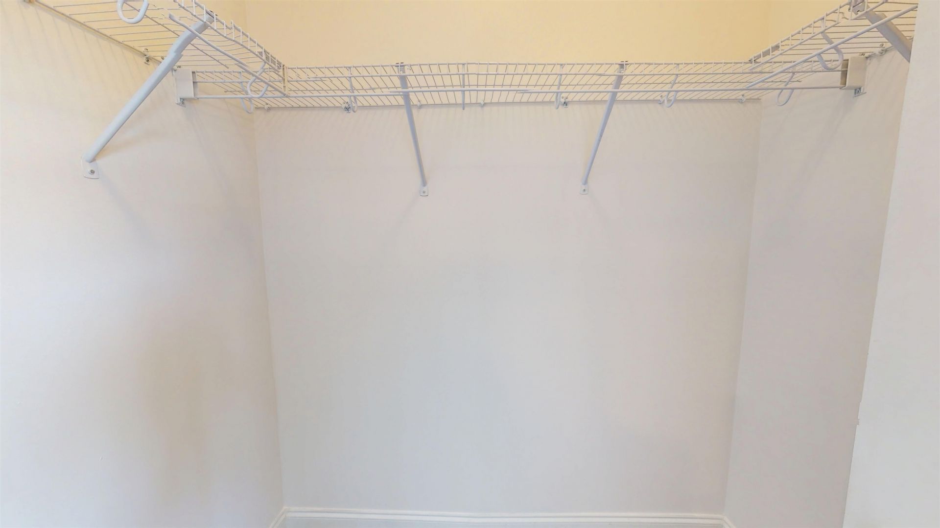 24 Wimbledon Ct. Photo 20