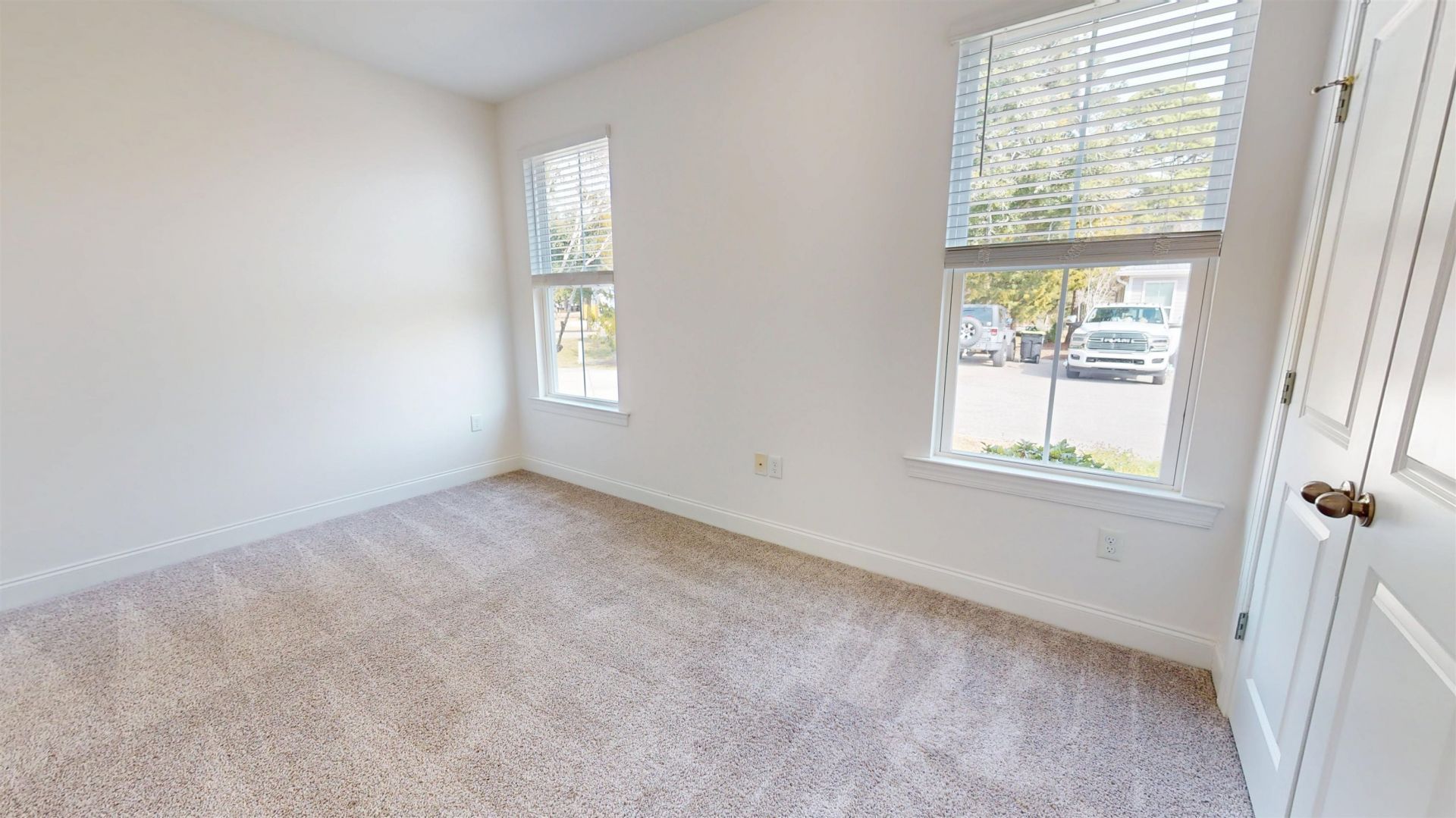 24 Wimbledon Ct. Photo 23