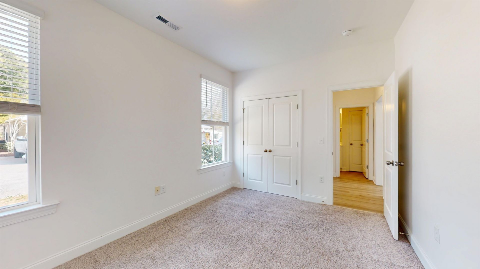 24 Wimbledon Ct. Photo 24