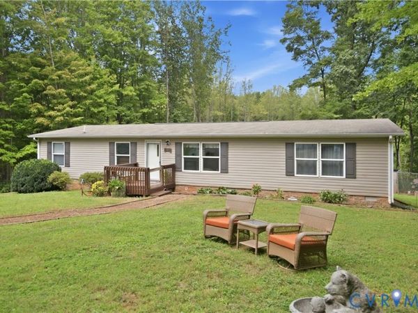 682 Piney Mountain Lane, Shipman, VA 22971