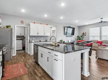 5113 N 209th Avenue, Elkhorn, NE 68022