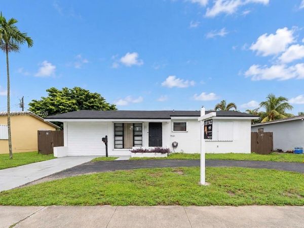 7551 Polk St, Hollywood, FL 33024
