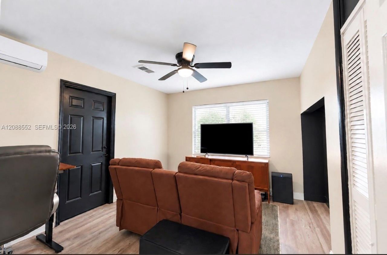 7551 Polk St, Hollywood, FL 33024 Photo