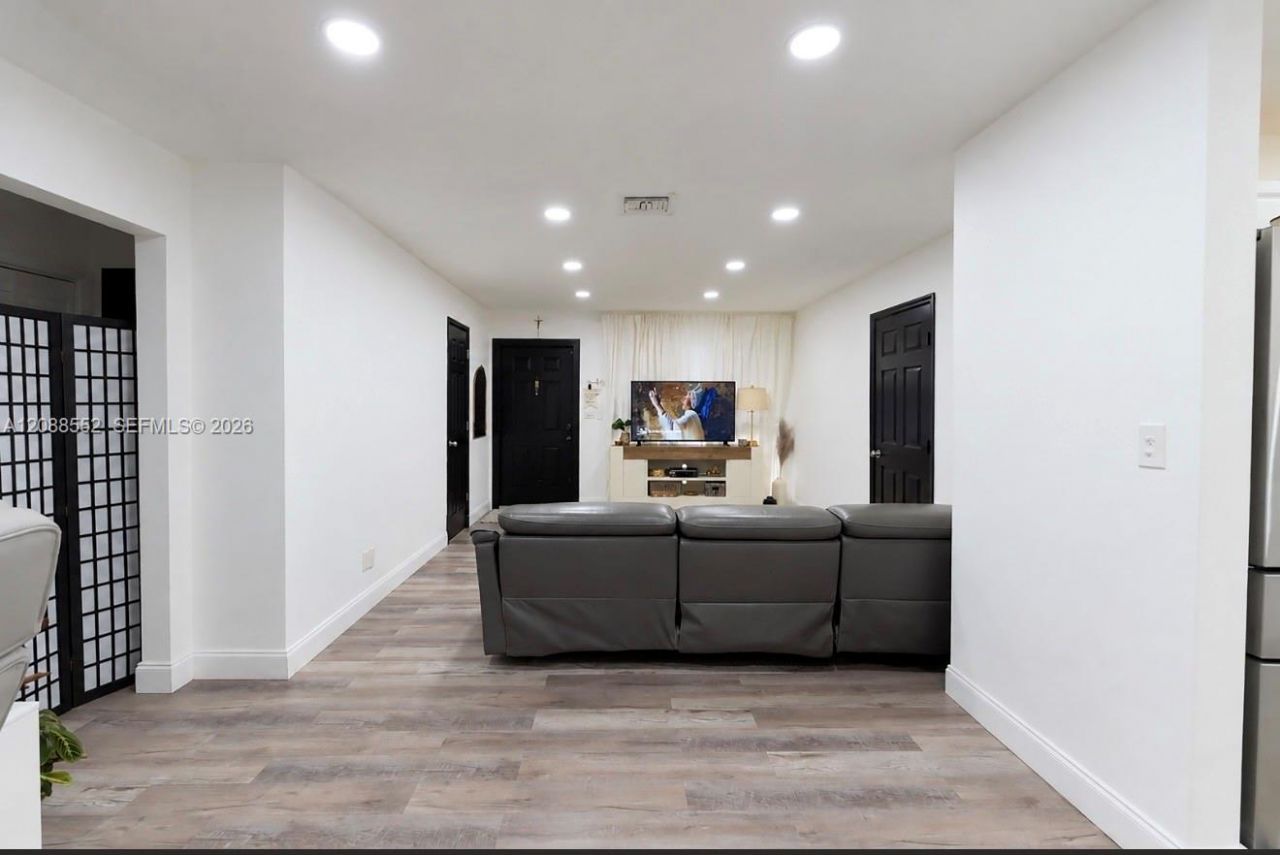 7551 Polk St, Hollywood, FL 33024 Photo