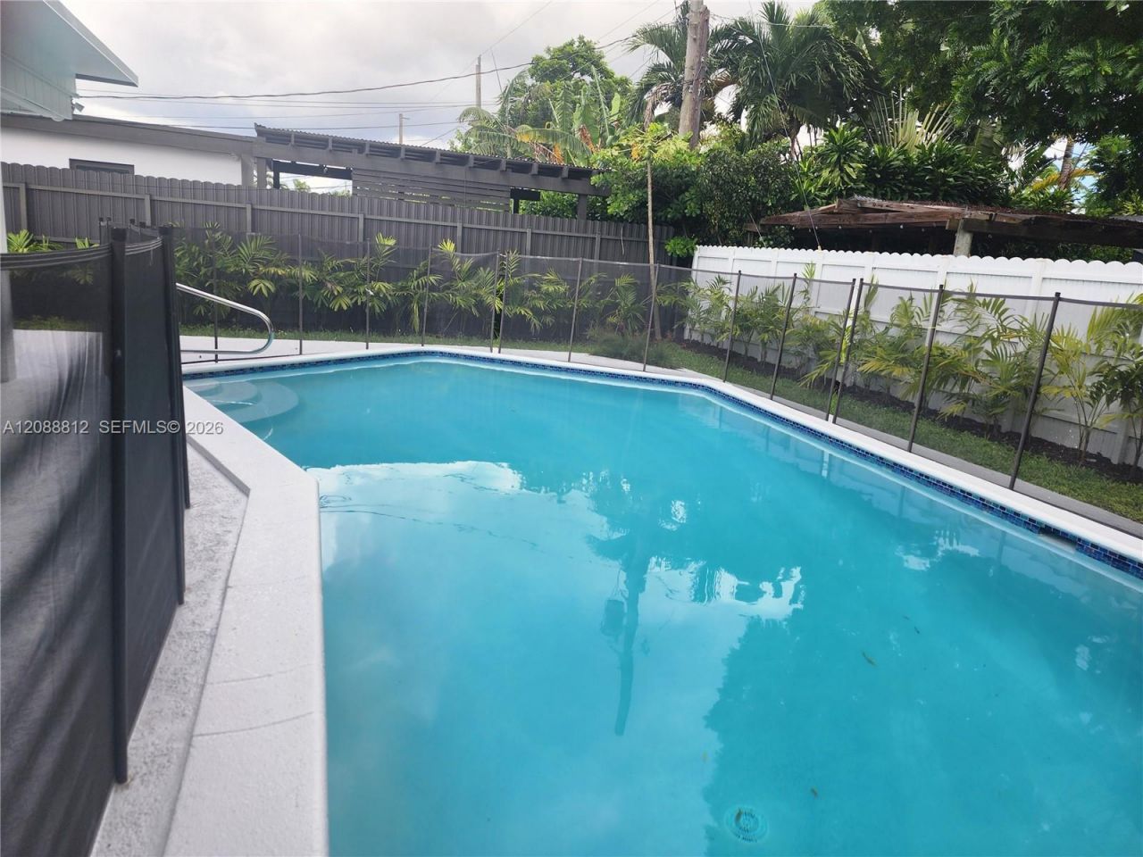 9301 SW 54th St, Miami, FL 33165 Photo