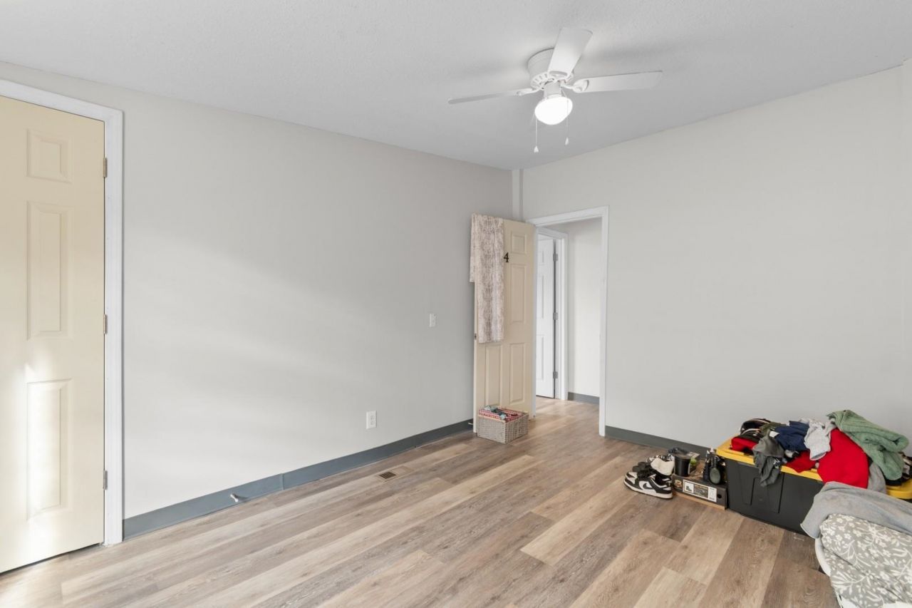 8625 Bragg Dr. Photo 28