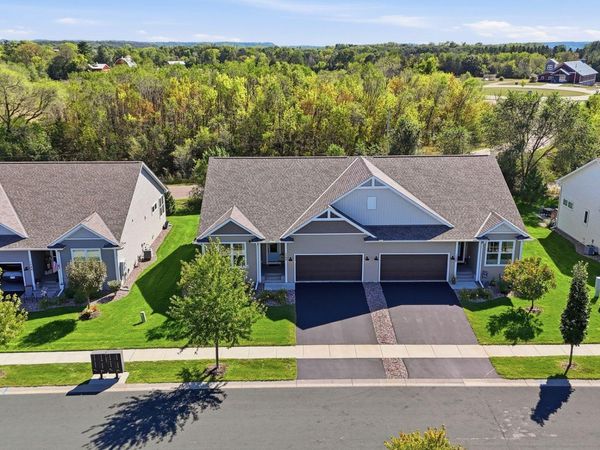 1584 Southpoint Drive , Hudson, WI 54016