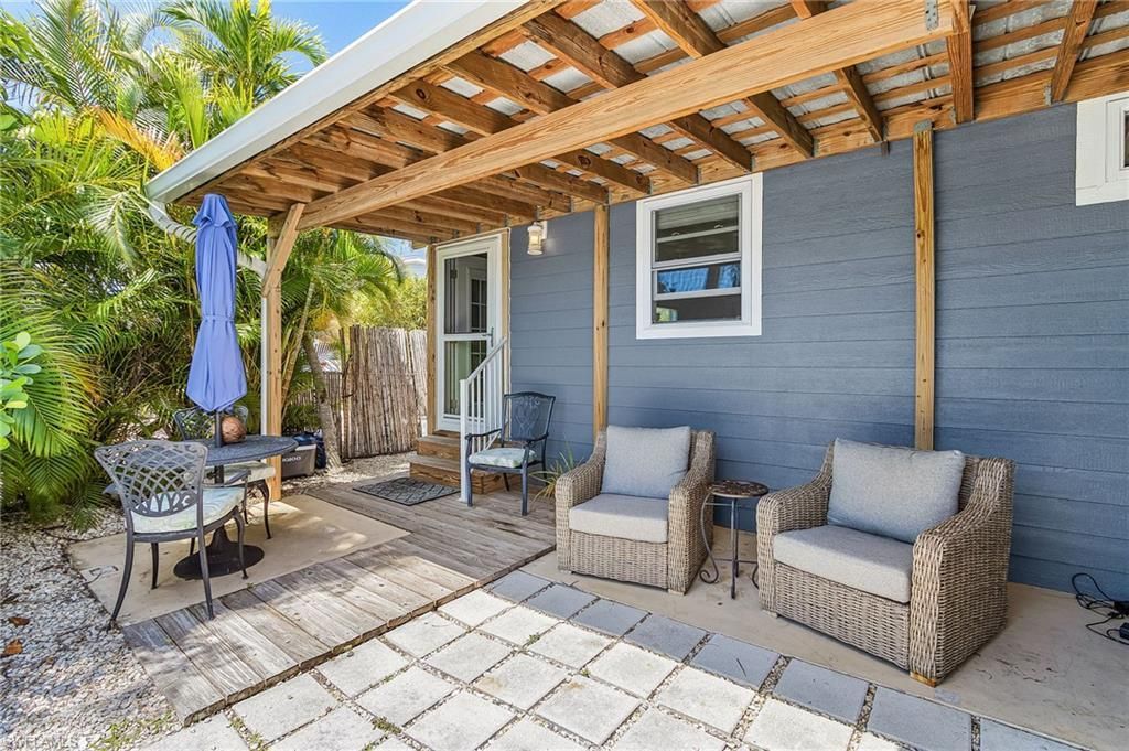 3954 Dewberry Ln, Saint James City, FL 33956 Main Photo