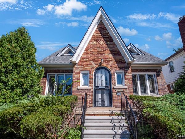 9200 Yorkshire Road , Detroit, Mi 48224