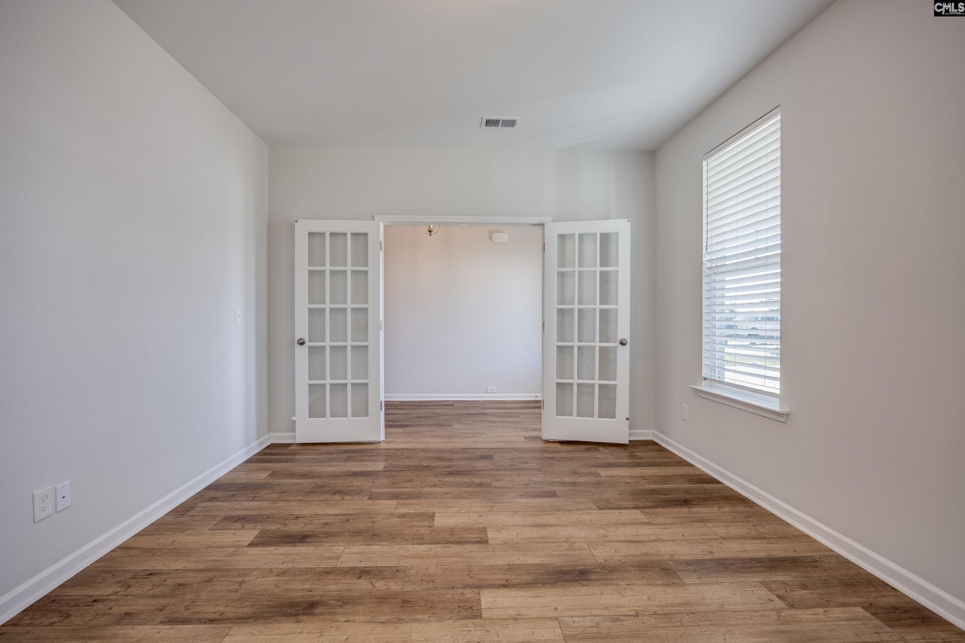 153 Brockway Drive  Photo 11