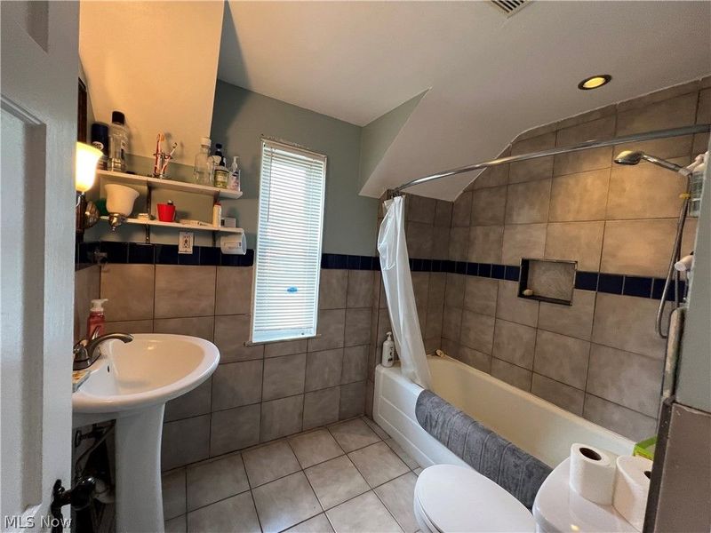 3844 Bendemeer Road, Cleveland Heights, OH 44118 Photo 11