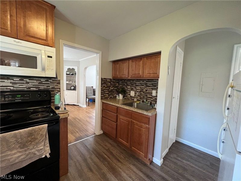3844 Bendemeer Road, Cleveland Heights, OH 44118 Photo 8