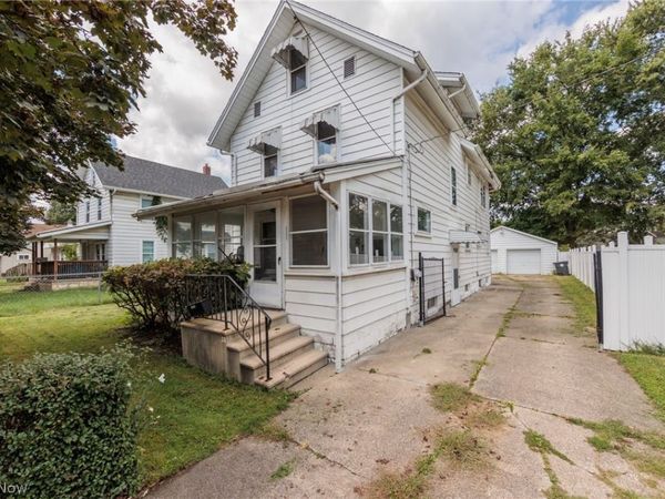 1211 California Avenue , Akron, OH 44314