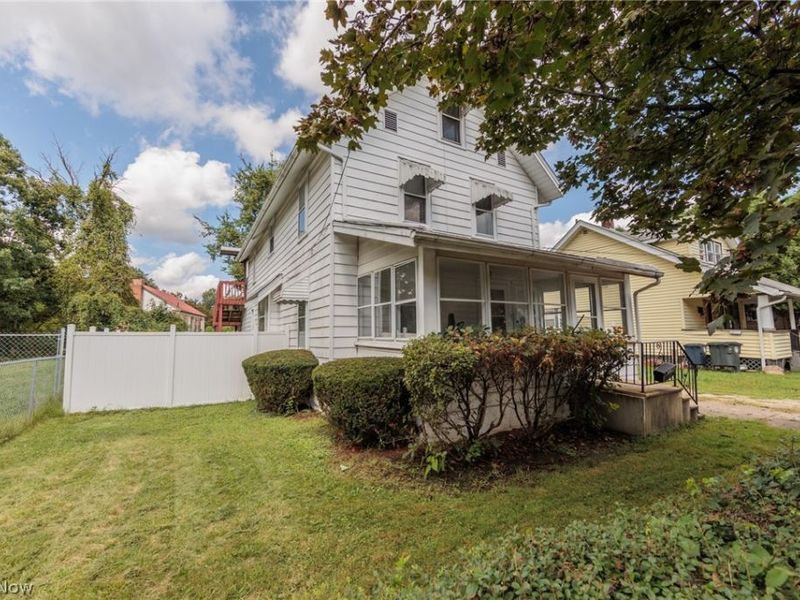 1211 California Avenue , Akron, OH 44314 Photo 2