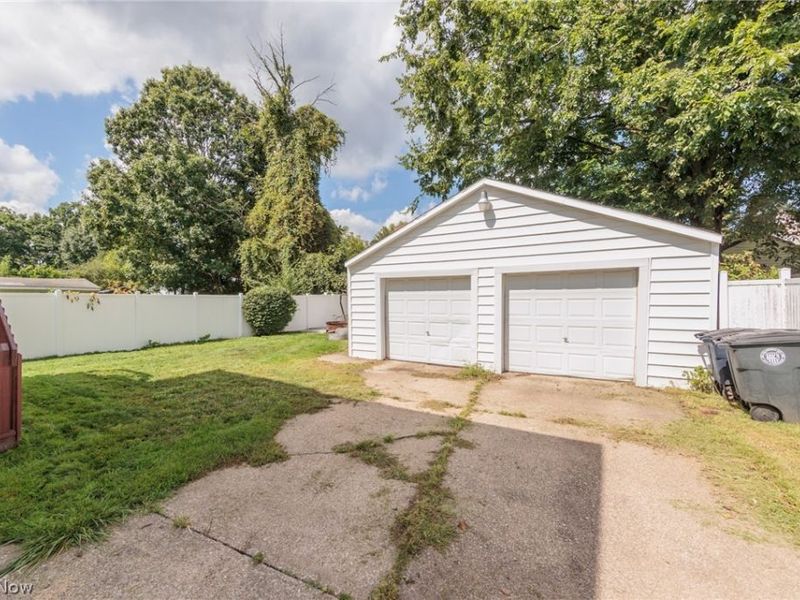 1211 California Avenue , Akron, OH 44314 Photo 5