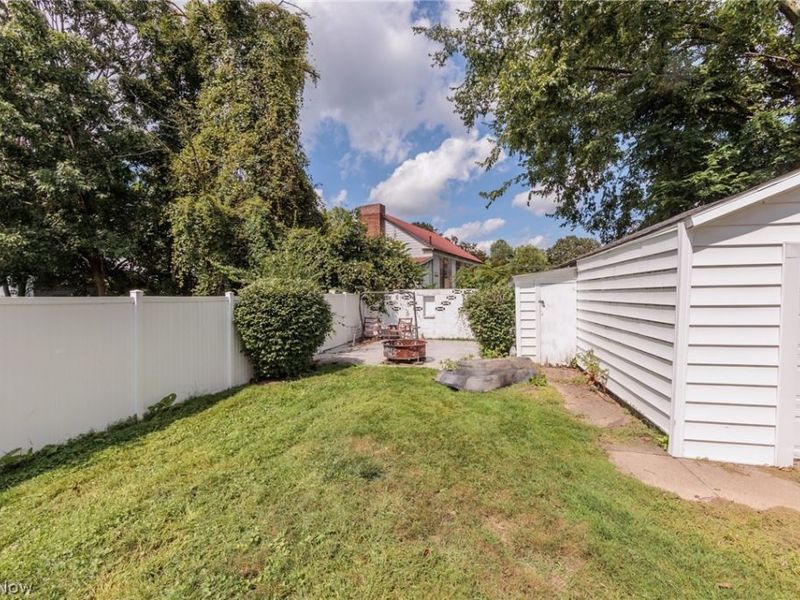 1211 California Avenue , Akron, OH 44314 Photo 7