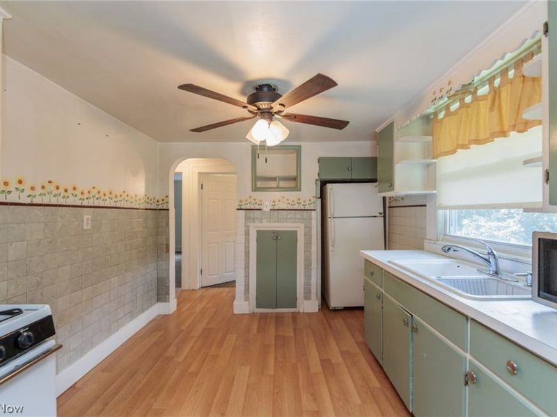 1211 California Avenue , Akron, OH 44314 Photo 8
