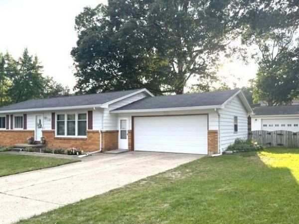 2535 Powers Avenue NW, Grand Rapids, MI 49544