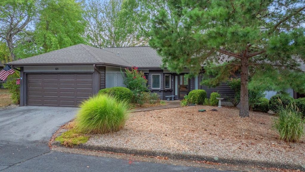 65 Fairway Drive  Bella Vista, AR 72714