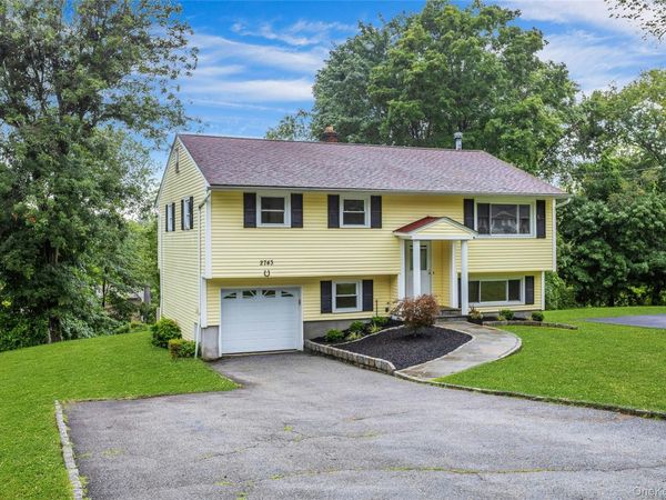 2743 Springhurst Street , Yorktown Heights, NY 10598