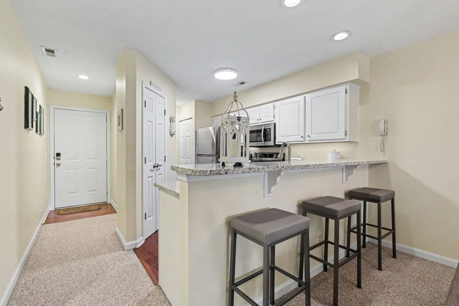 227 Pinehurst Ln. Photo 10