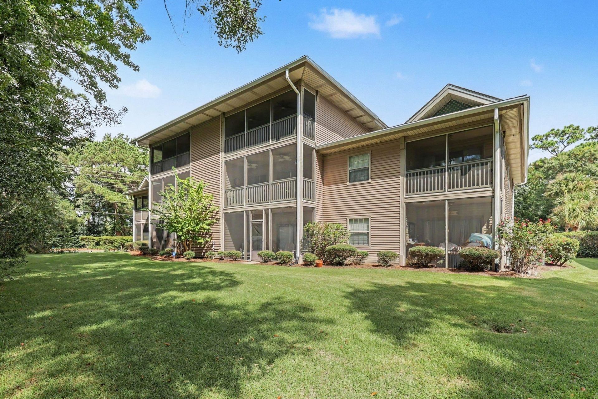 227 Pinehurst Ln. Photo 25