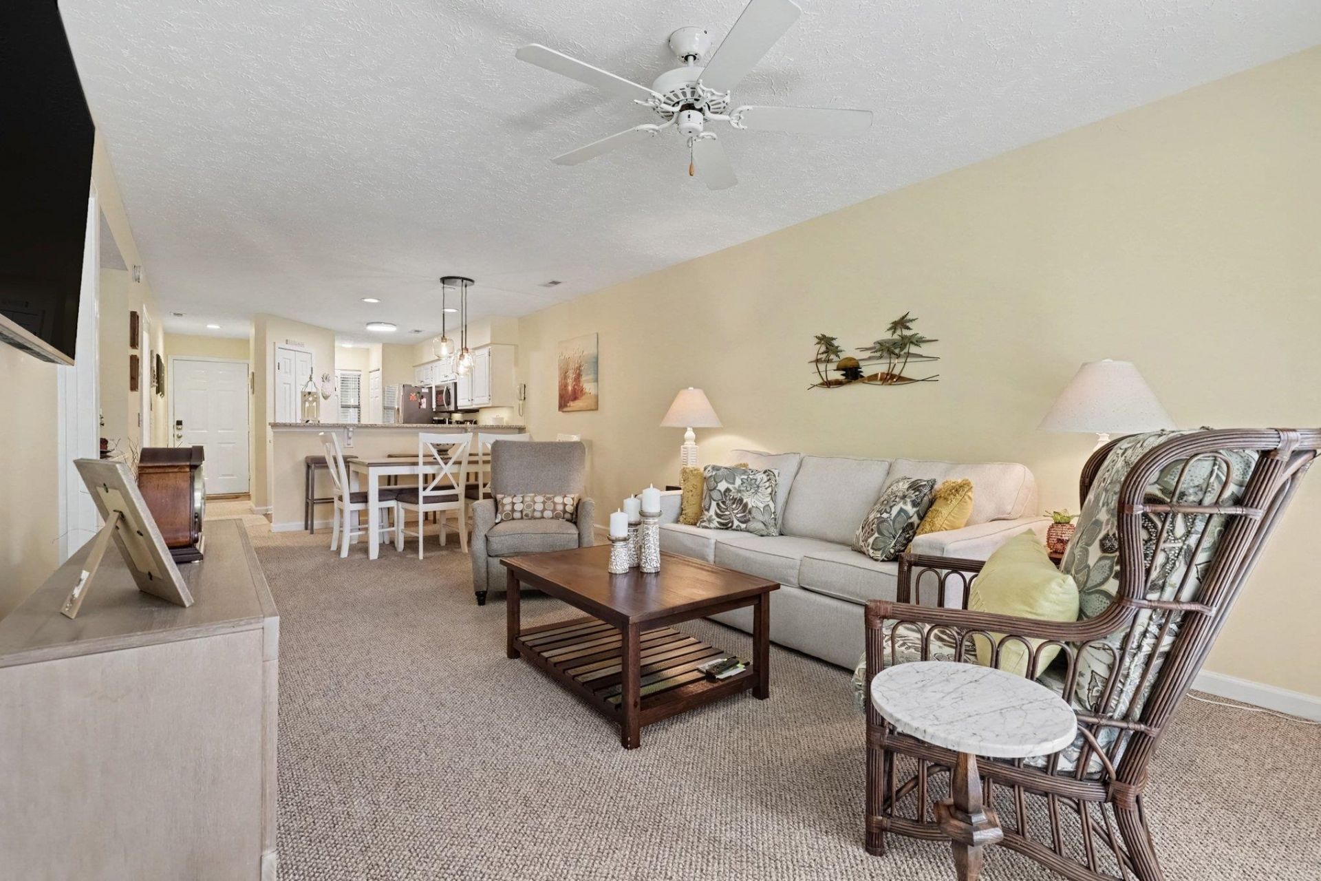 227 Pinehurst Ln. Photo 6