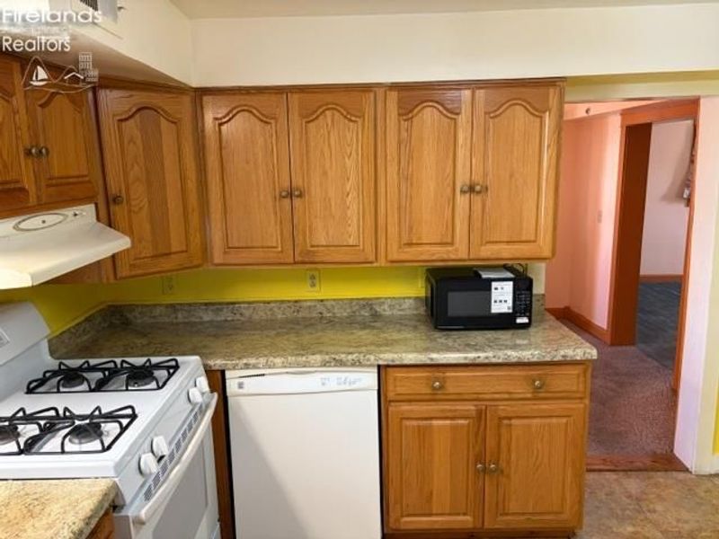 222 Bertha Avenue, Clyde, OH 43410 Photo 17