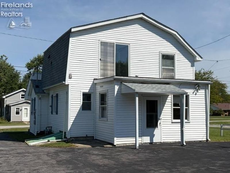 222 Bertha Avenue, Clyde, OH 43410 Photo 3