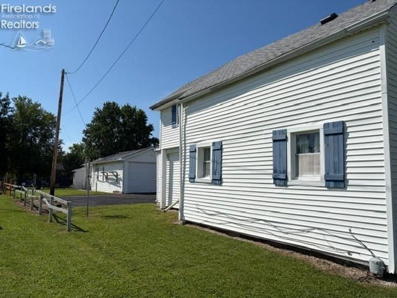 222 Bertha Avenue, Clyde, OH 43410 Photo 5