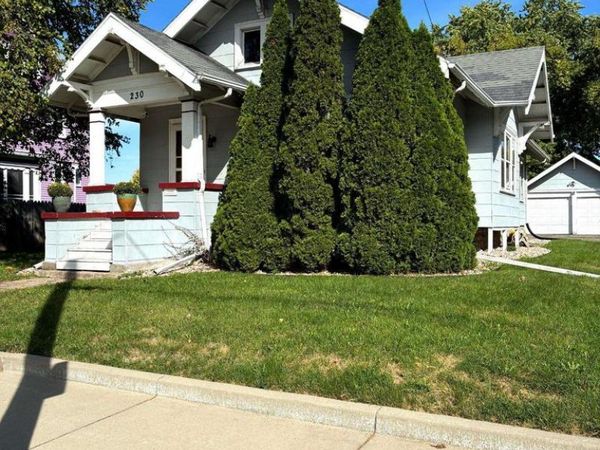 230 E IRVING AVENUE, Oshkosh, WI 54901
