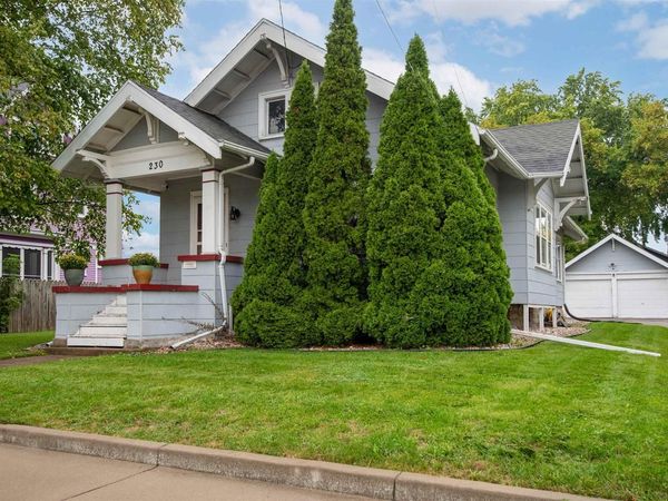 230 E IRVING AVENUE, Oshkosh, WI 54901