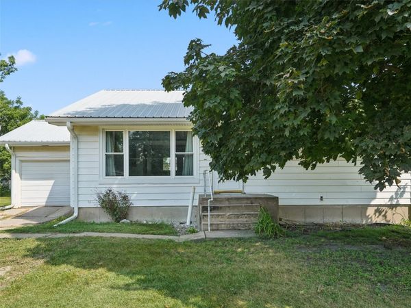 422 W South Street , Lisbon, IA 52253