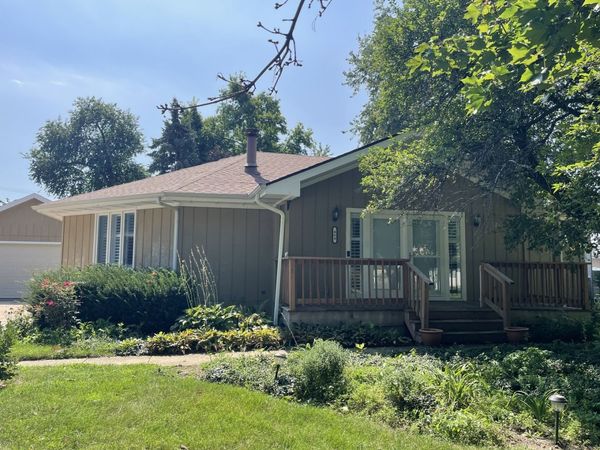 464 S Madison Street, Oswego, IL 60543