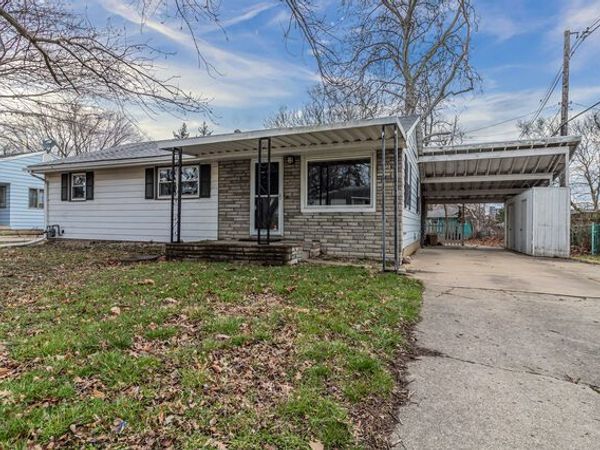 1316 S State Street, Champaign, IL 61820