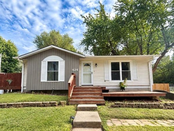 424 Lisa Lane, Maryville, MO 64468