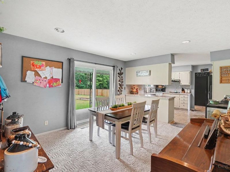 114 Meadow Lane, Hillsboro, OH 45133 Photo 9