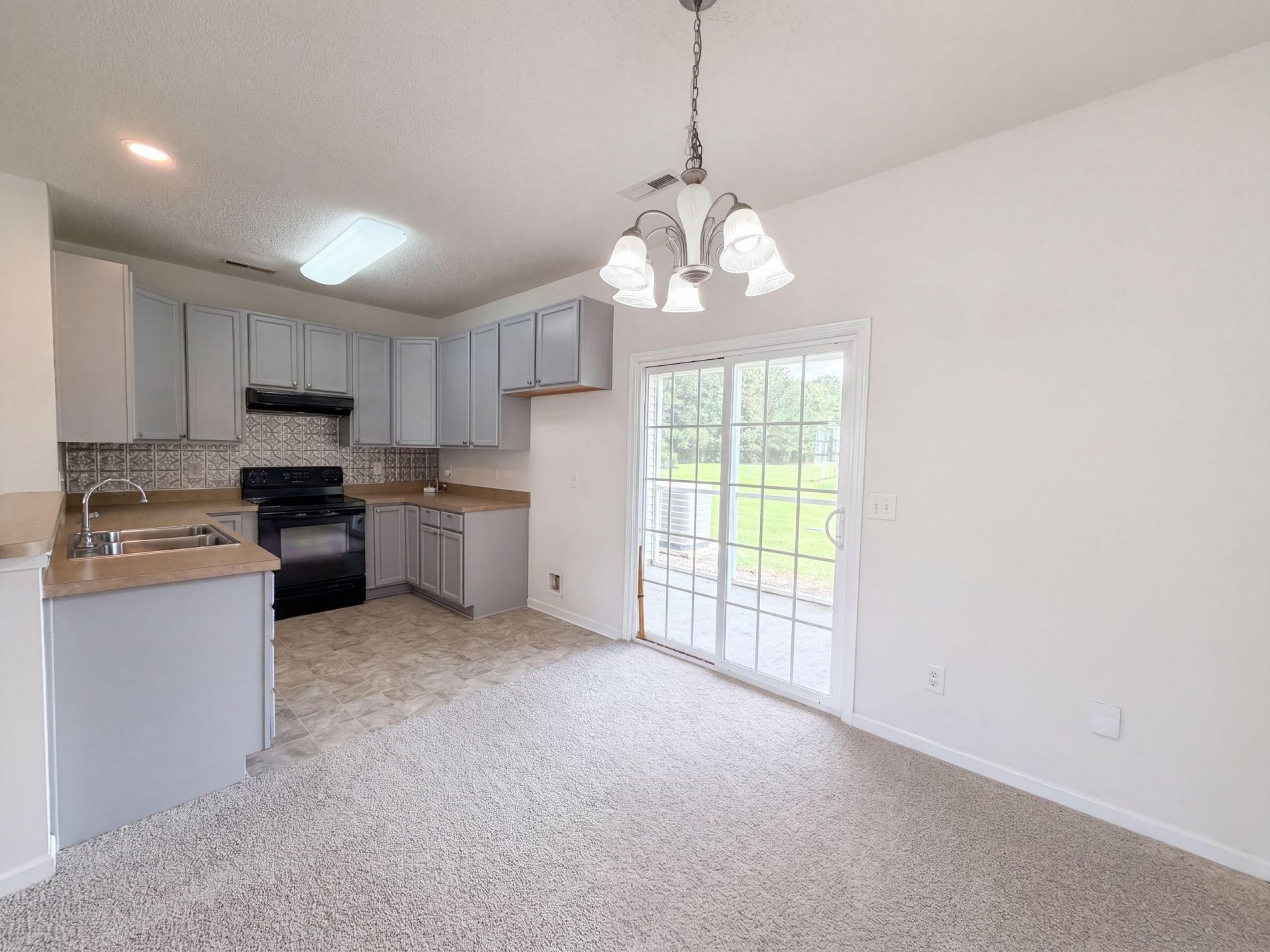 210 Congaree River Drive Photo 9